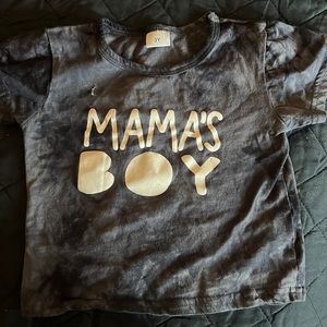 PatPat “Mama’s boy” tshirt